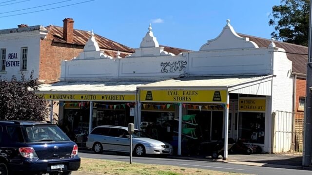 bc53156b3391e50c5788db55def37667_-victoria-mount-alexander-shire-castlemaine-lyal-eales-stores-03-5472-4422html.jpg